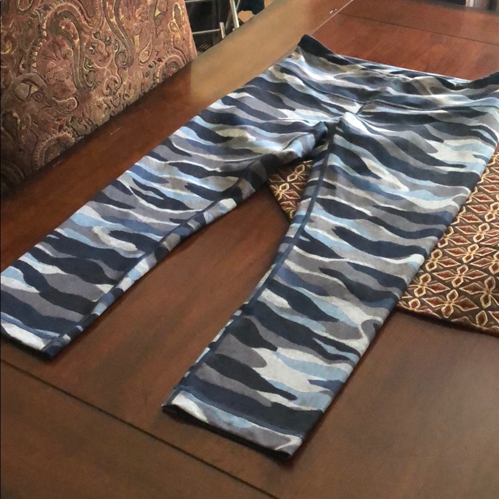 Lululemon Wunder Under Camo